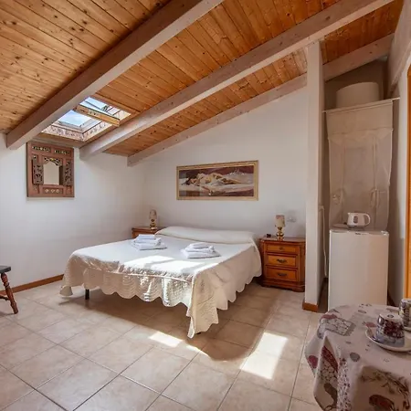 203 - The Cherry House, Con Giardino E Piscina