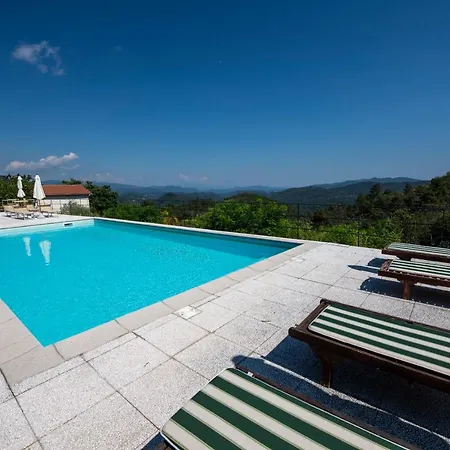 203 - The Cherry House, Con Giardino E Piscina