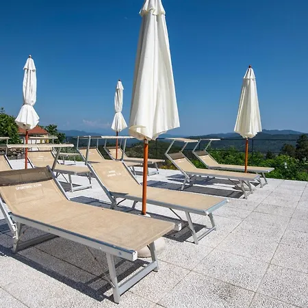 Appartement 203 - The Cherry House, Con Giardino E Piscina